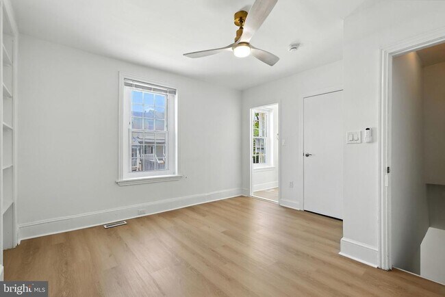 Building Photo - 3871 Terrace St