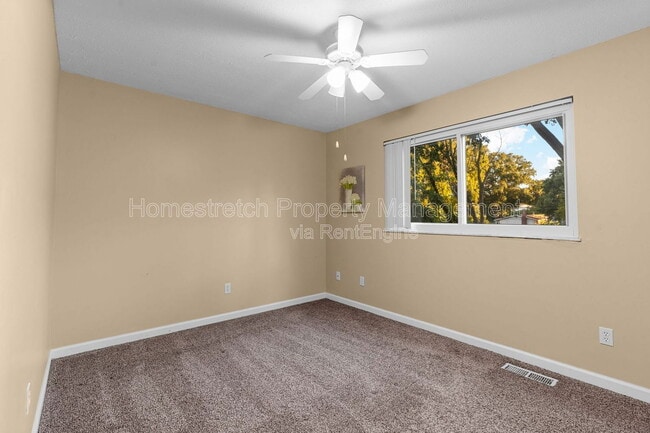 Building Photo - 11860 Shallowbrook Dr