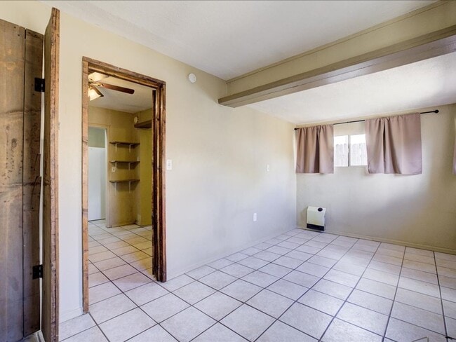 Building Photo - 1 Bedroom 1 Bathroom