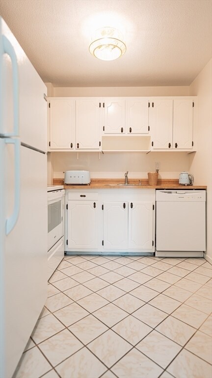 Building Photo - 19 Winchester St