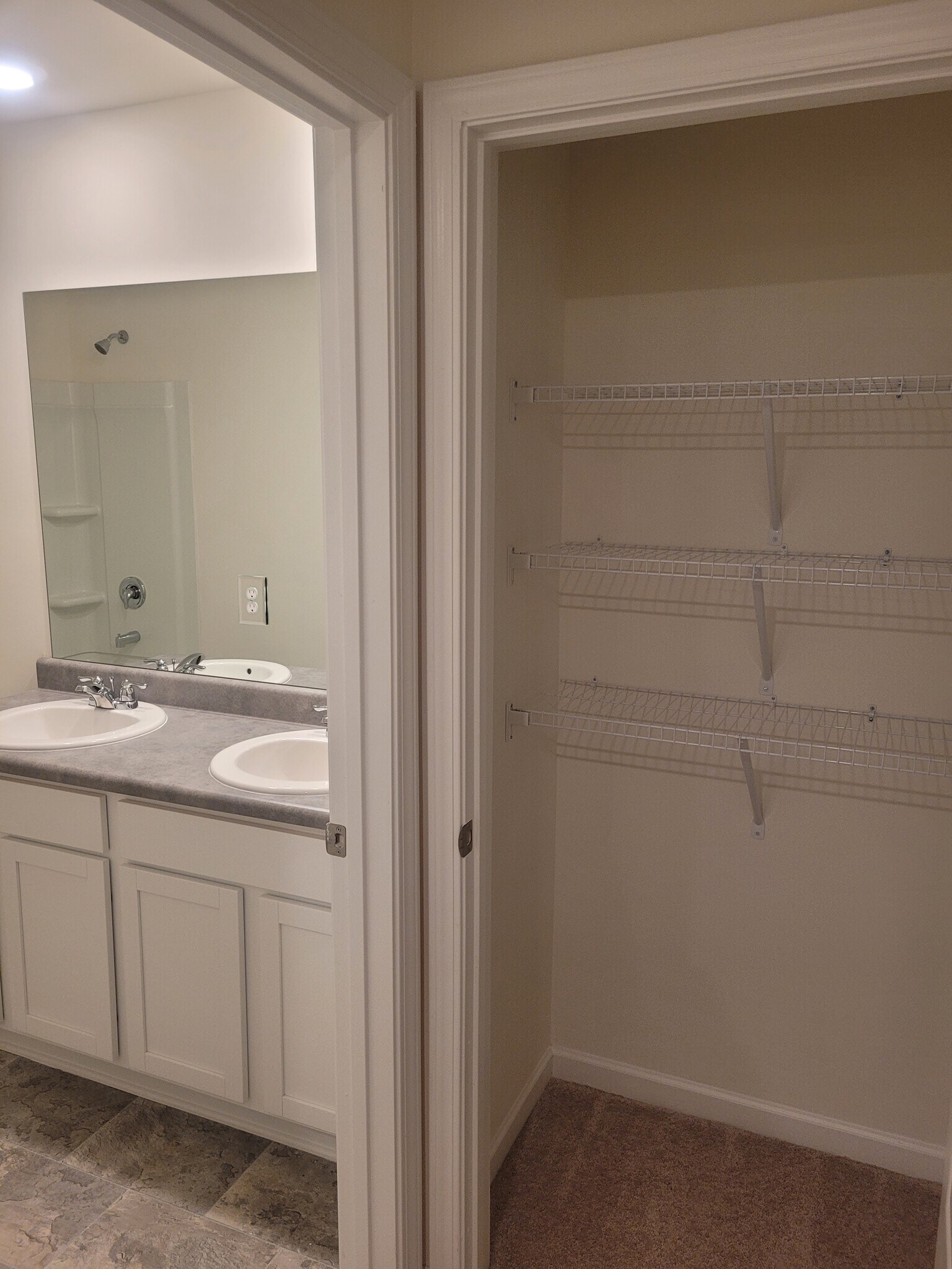 Building Photo - 2021 Vidalia Ct