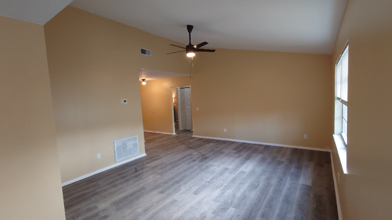 Building Photo - 10930 Brightside Dr