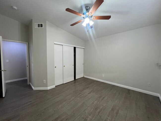 Building Photo - 2708 Ganzo St