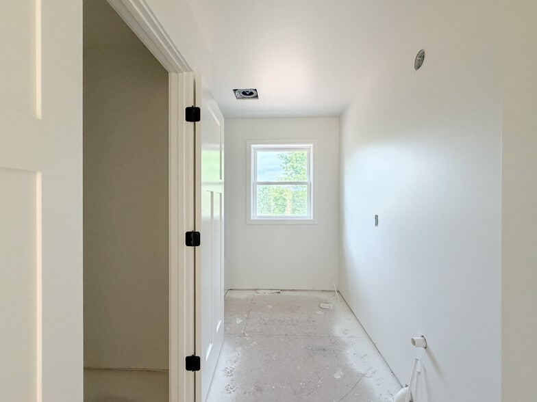 Building Photo - 501 Black Horse Rd
