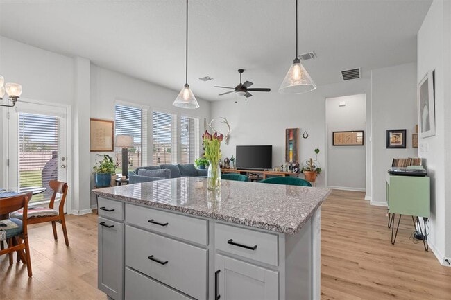 Building Photo - 114 Patrick Herndon Dr