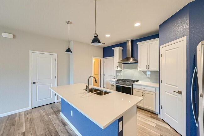 Building Photo - West Longmont Townhome!