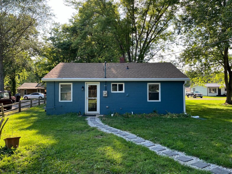 Building Photo - 5025 Adkins St