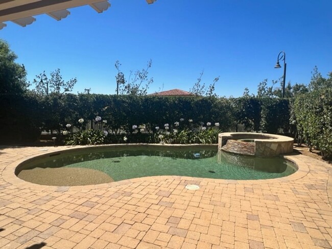 Building Photo - Exquisite 3 bed 2 bath luxury home in JP R...