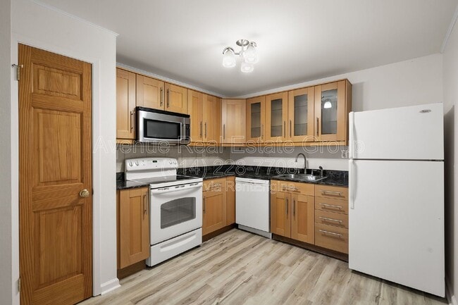 Building Photo - 12800 Portulaca Dr