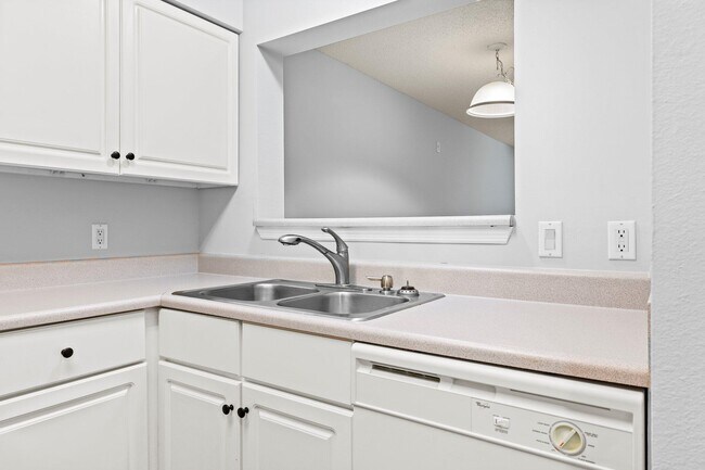 Building Photo - 4276 Calinda Ln