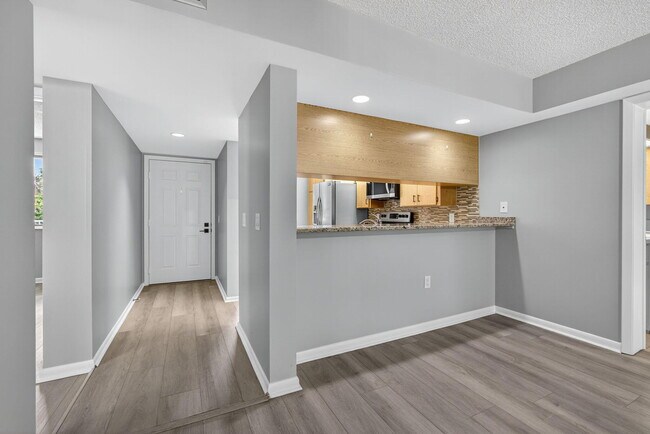 Building Photo - 2581 Village Blvd