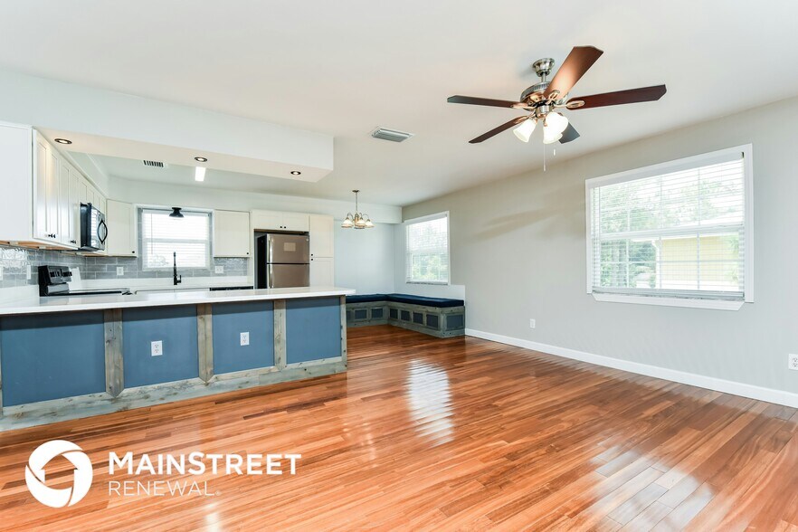 Building Photo - 8066 Matanzas Rd