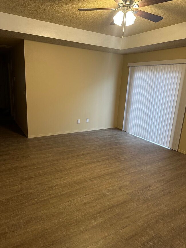 Building Photo - 142-144 Northaven