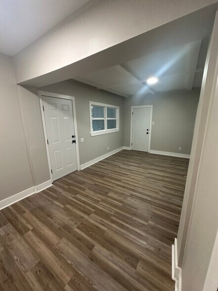 Building Photo - 1620 S Harrison St