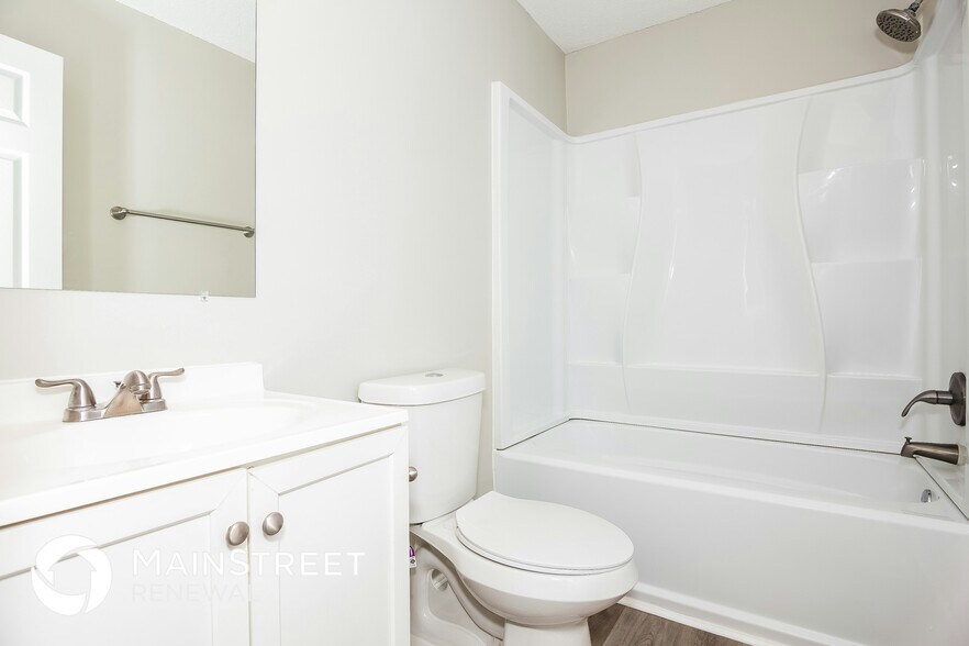 Building Photo - 5454 Northcut Dr