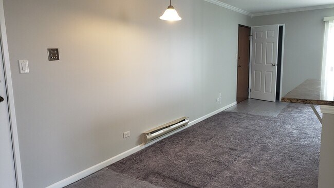 Building Photo - 1033 Spruce St