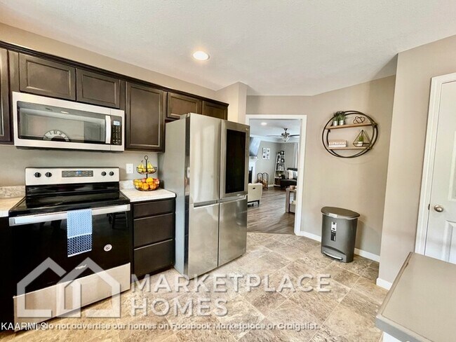 Building Photo - 1129 Cloud View Dr