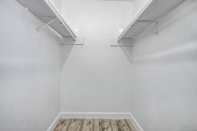 Building Photo - 2729 Hurstview Dr