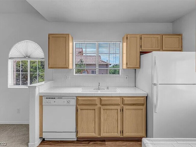Building Photo - 2925 Wigwam Pky