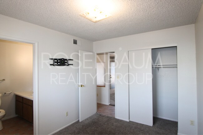 Building Photo - 9230 N 6th St