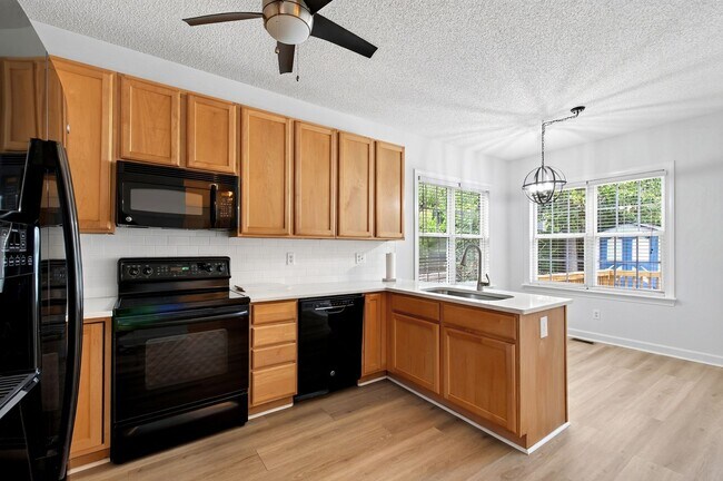 Building Photo - 109 Lemon Drop Cir