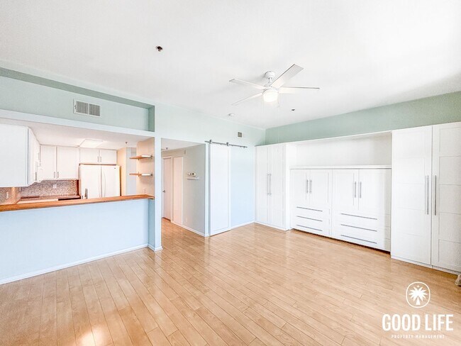 Building Photo - Beautiful Studio in North Park with Walk-In Closet, Private Balcony & In-Unit Laundry