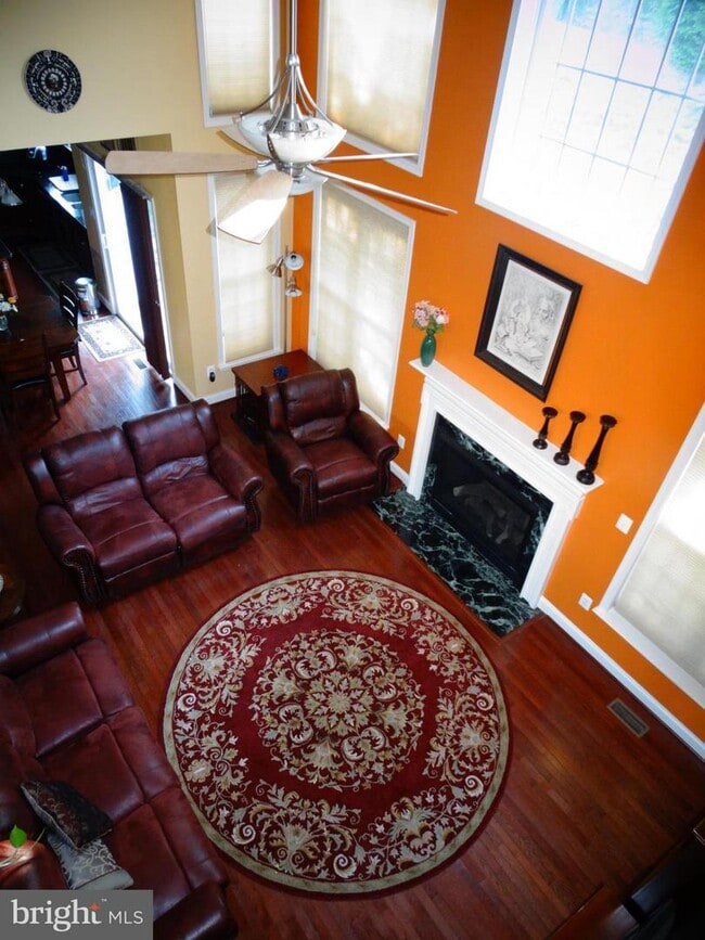 Building Photo - 6453 Swimmer Row Way