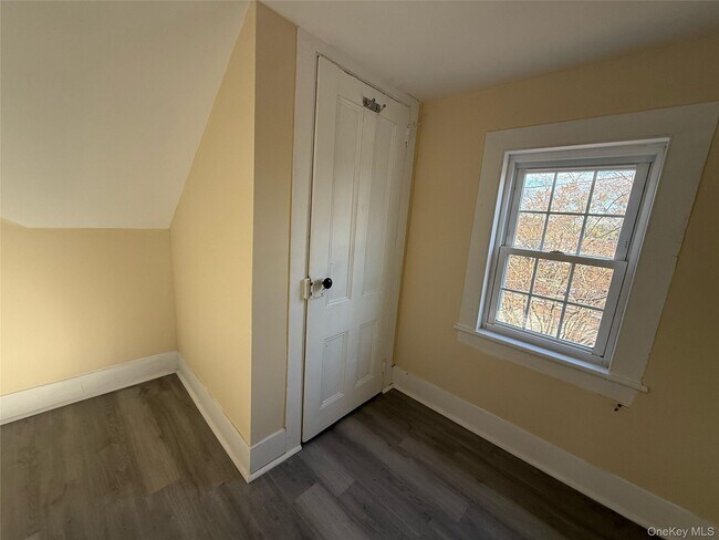 Building Photo - 647 County Route 78