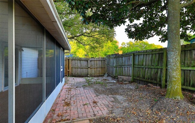 Building Photo - 3816 Pebble Ct