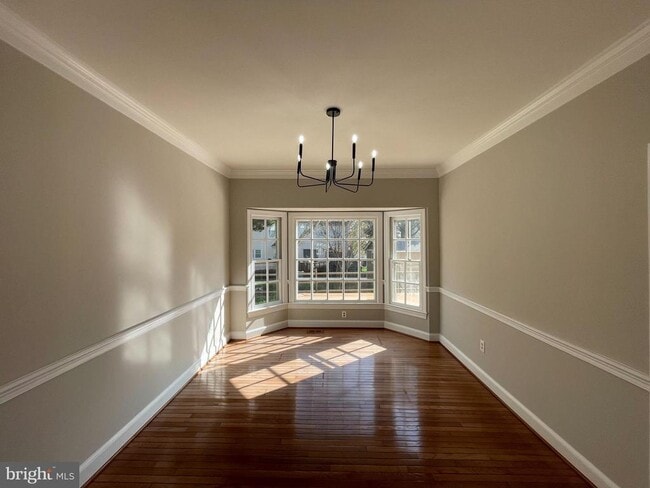 Building Photo - 9440 Flowerden Ln