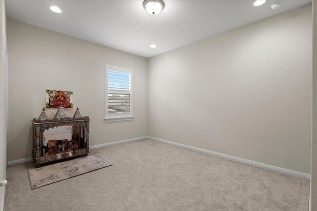 Building Photo - 9033 Rattlesnake Trail