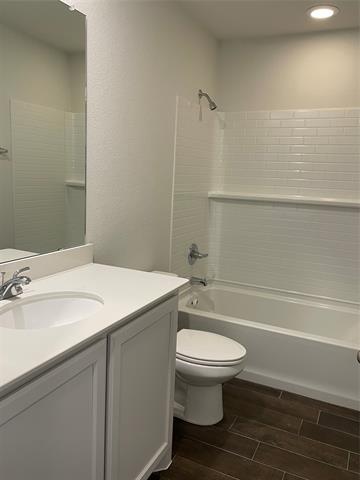 Building Photo - 4324 Cordata Dr