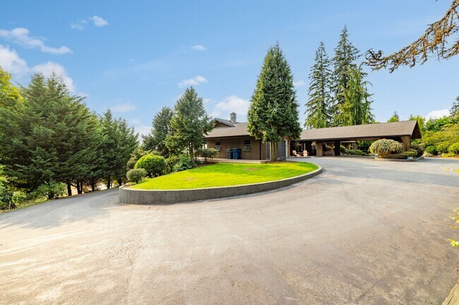 Building Photo - 20479 Comet Ln