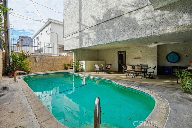 Building Photo - 11162 Camarillo St