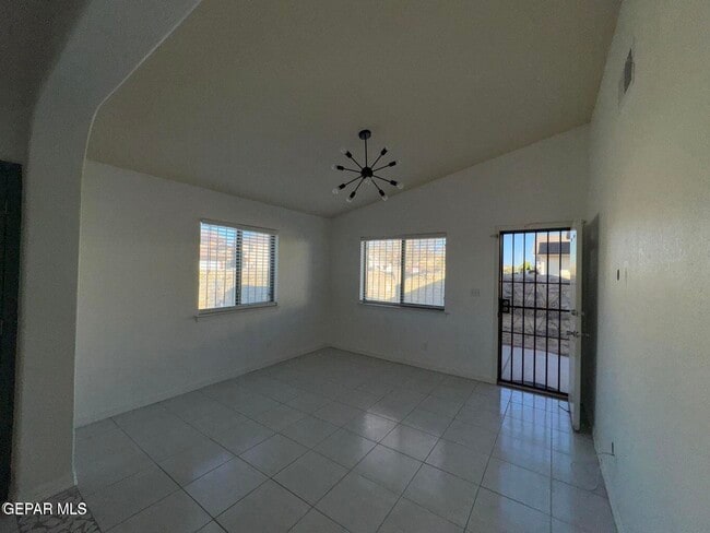 Building Photo - 3980 Tierra Oso Pl