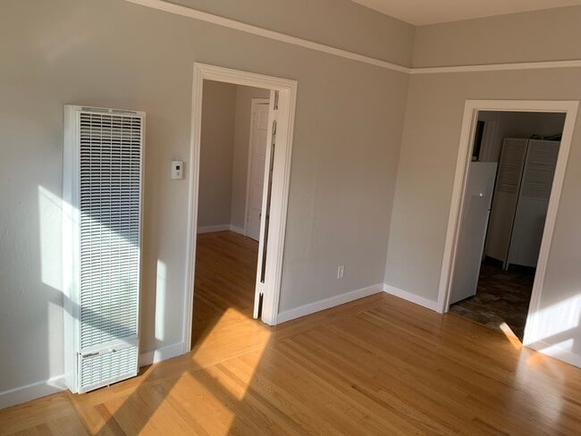 Building Photo - 3112 California St