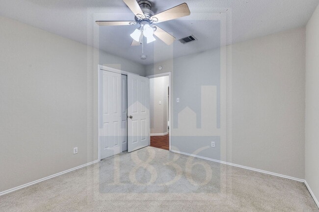 Building Photo - 1500 Gardena Canyon Dr