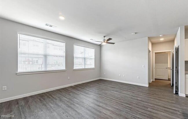 Building Photo - 1 br, 1 bath Condo - 12702 Lexington St  -...