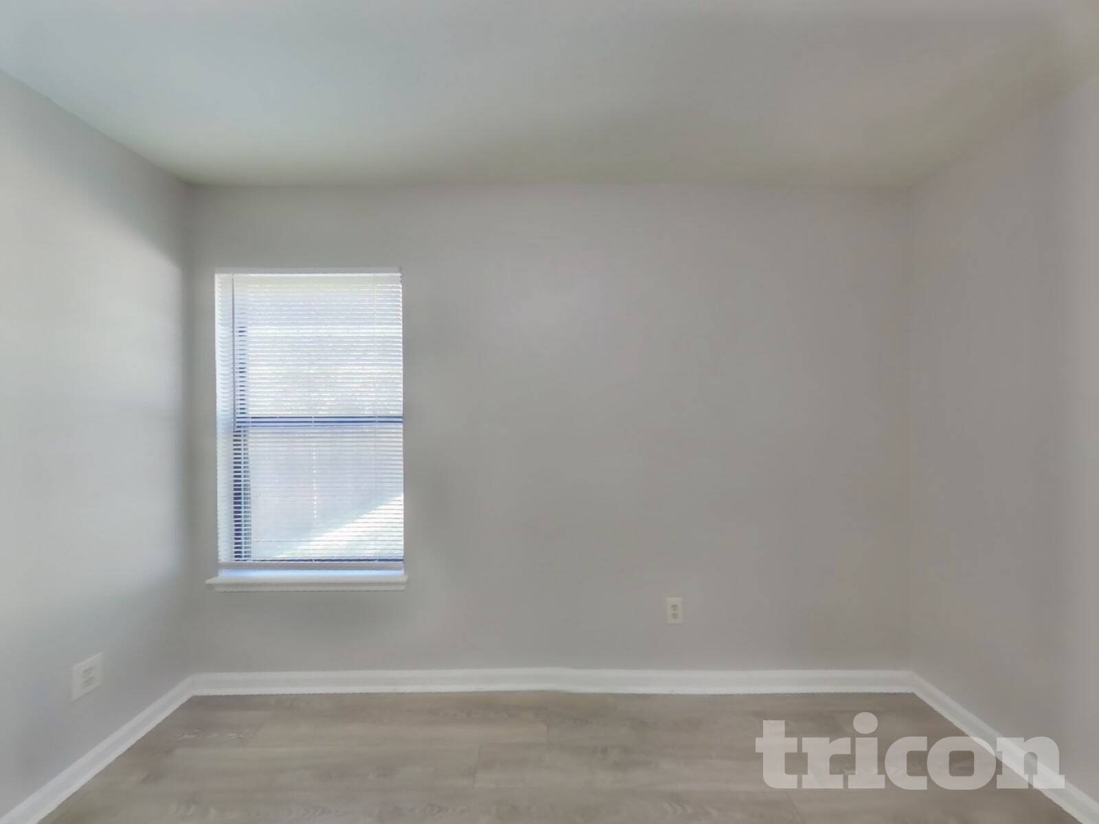 Building Photo - 1313 Independence Dr