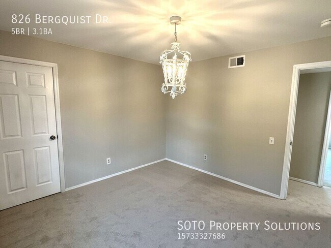 Building Photo - 826 Bergquist Dr