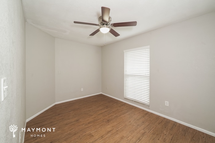 Building Photo - 3407 Groveview Dr