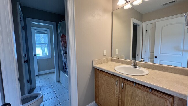 Building Photo - 267 Carolina Way