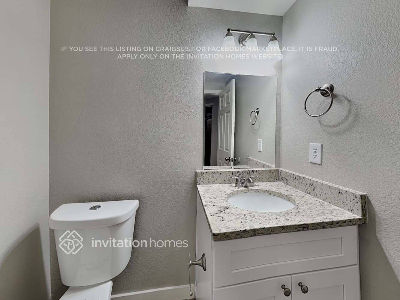 Building Photo - 8332 Meadowcrest Dr