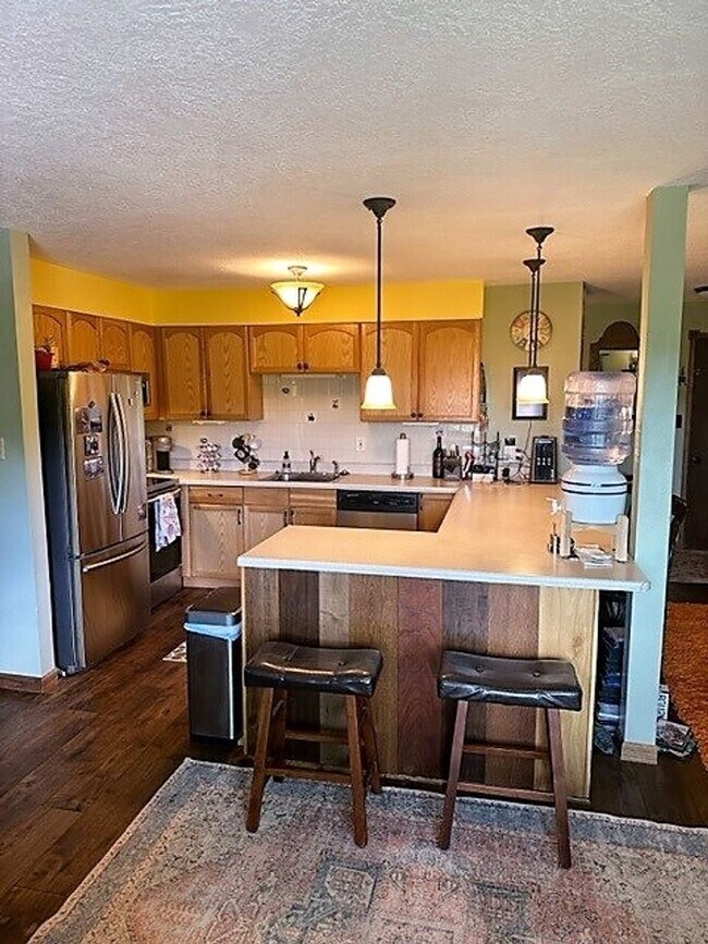 Building Photo - Winter Seasonal Rental- Dillon Valley East B 201