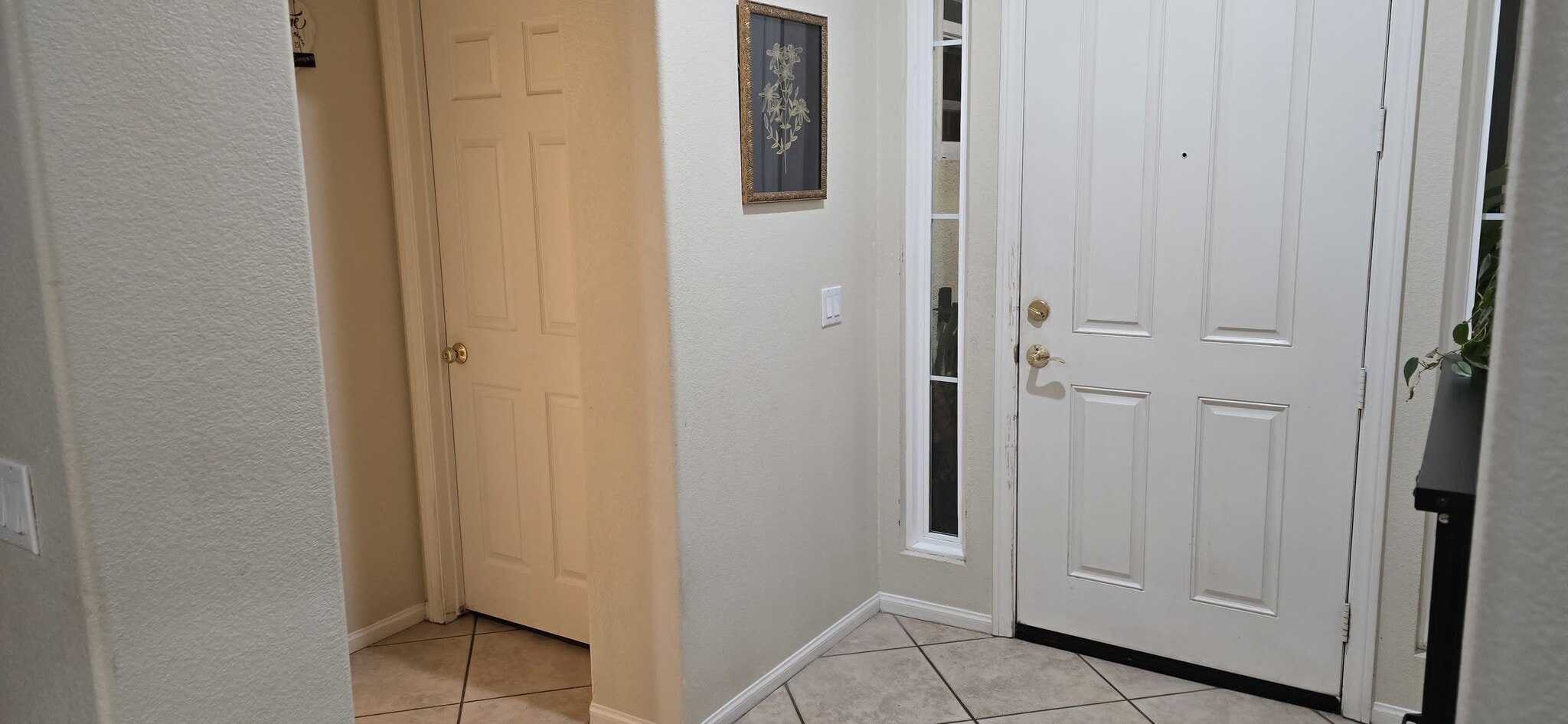 Building Photo - 395 Plaza Calimar