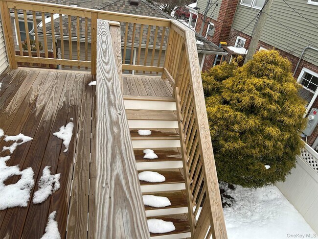 Building Photo - 259 Lincoln Blvd