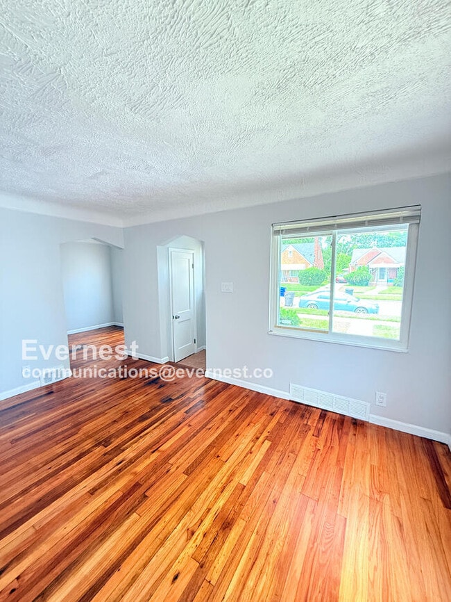 Building Photo - 14980 Tacoma St