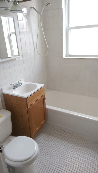 Building Photo - 5239 Bancroft Ave