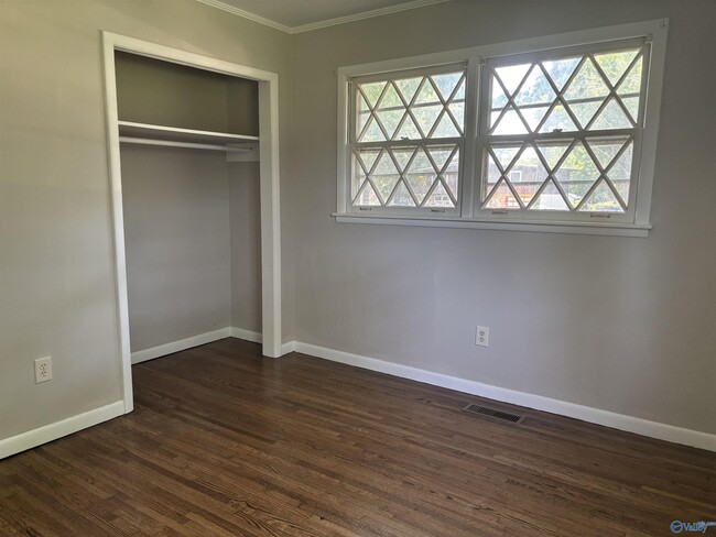 Building Photo - 2204 Pisgah Cir NW