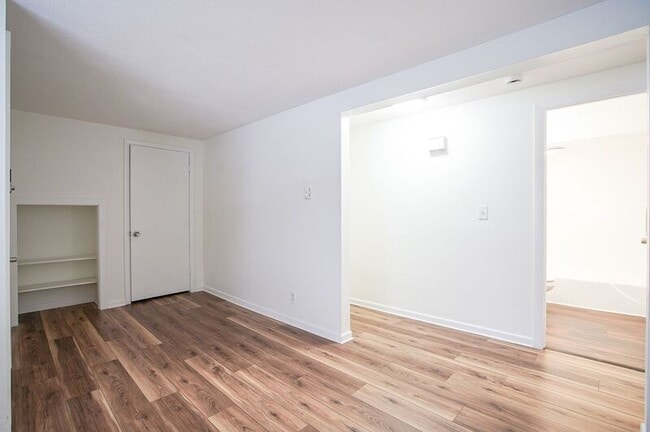 Building Photo - 98 N Alhambra Cir